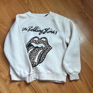 Zara White Sweatshirt with Leopard Print Graphic